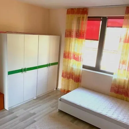 Sandra - Apollon Apartment *